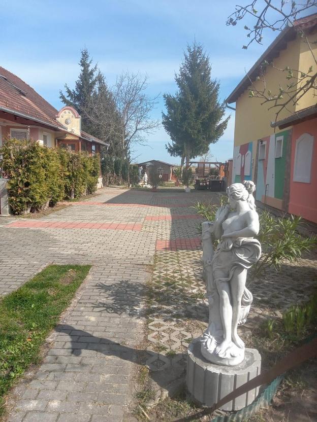 Apartmán Negy Evszak Vendeghaz Lukácsháza Exteriér fotografie